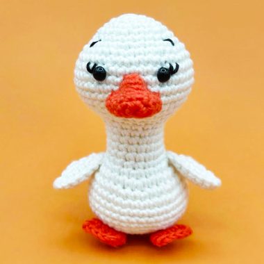 Amigurumi Ganso fácil PDF Patrón Gratis Paso a Paso Crochet-Goose-Amigurumi-PDF-Free-Pattern-1-380x380